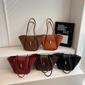 Retro PU Leather Tote Bag And Pouch Wing Shape Large Capacity Metal Lock Buckle Commute Shoulder Handbag Women