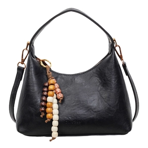 Sac à main minimaliste en cuir noir avec poignée incurvée et perles de bois colorées