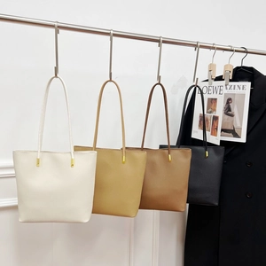 Grand Sac Cabas Pour Femme Minimaliste En Cuir PU Grainé Litchi Sac À Main De Navette Avec Détails Dorés