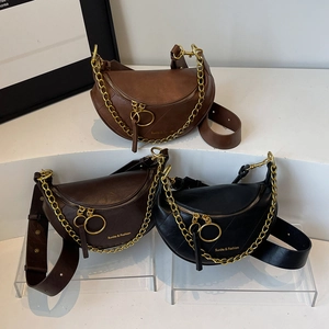 Borsa A Tracolla Retro Mezzaluna Pelle PU Catena Dorata Crescente Spalla Borsa Da Petto Moda Casual Tinta Unita Per Donne