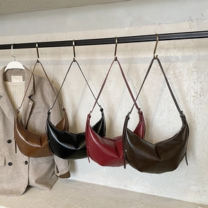Sac Hobo Pour Femmes Rétro Cuir PU Grande Capacité Demi Lune Sac À Épaule Bandoulière Avec Charme Perlé Minimaliste