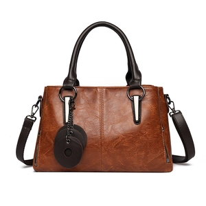 Vintage PU Leather Tote Shoulder Bag Large Capacity Retro Handbag With Circle Charm For Women Travel Daily Use