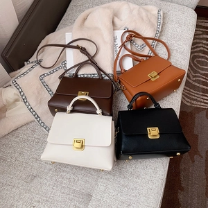 Retro PU Leather Handbag Square Shoulder Crossbody Bag With Metal Lock For Women Vintage Style Daily Wear
