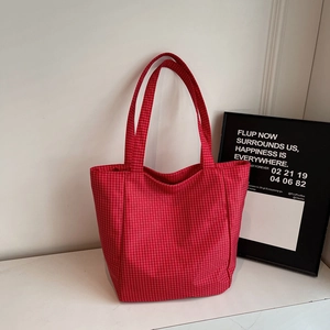 Minimalist red checkered canvas tote bag with large capacity for daily commuting