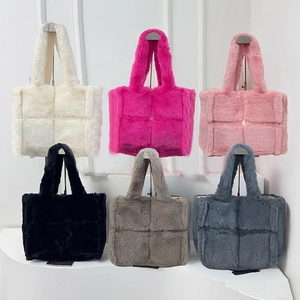 Borsa Tote In Peluche E Pelliccia Sintetica Grande Capacità Trapuntata Intrecciata Griglia Sottobraccio Per Donna Autunno Inverno Moda