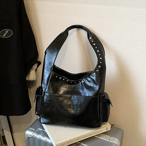 Retro black shiny PU leather hobo shoulder bag with silver rivets and side pockets