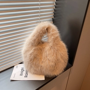 Plush faux fur tote bag for women in light camel brown with a cozy fluffy texture