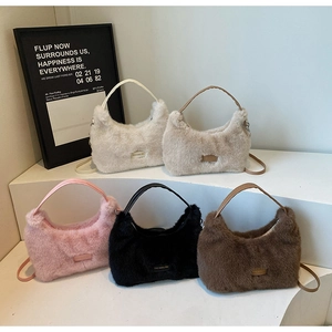 Women Faux Fur Hobo Bag Soft Plush Crescent Handbag With PU Leather Strap Autumn Winter Korean Style Crossbody