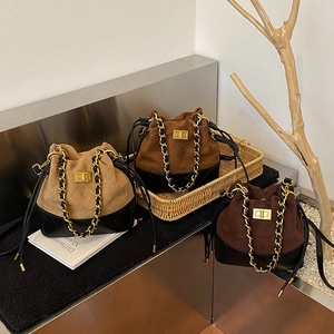 Sac Seau Rétro Pour Femmes Daim PU Et Cuir Surpiqûres Losanges Couleur Contrastée Chaîne Dorée Fermoir Sac À Bandoulière