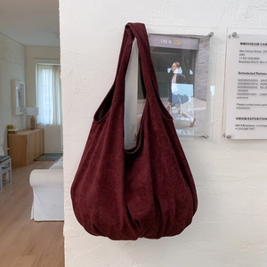 Burgundy large capacity faux suede tote bag with minimalist retro slouchy design
