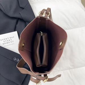 Large capacity dark brown leather tote bag with inner pouch and magnetic gold buckle