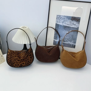 Women Crescent Shoulder Bag Retro PU Suede Leopard Print Half Moon Hobo Bag Minimalist Daily Crossbody Purse For Lady