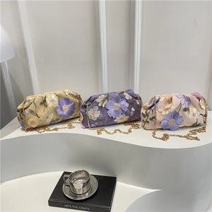 Sac Bandoulière Femme Broderie Florale Fleurs 3D Chaîne Métallique Élégant Sac À Main De Soirée Plissé