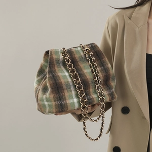 Fashionable green and brown plaid wool shoulder bag with gold chain strap for women