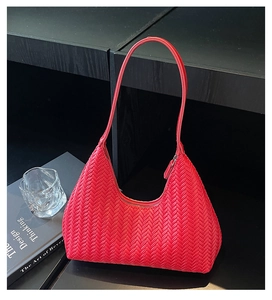 Sac bandoulière croissant rouge tissé rétro pour femmes sac porté épaule élégant