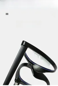 Close-up of lightweight TR90 cat-eye frame showing smooth texture and nose bridge detail