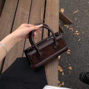 Retro brown contrast texture handbag for women featuring a minimalist tote design