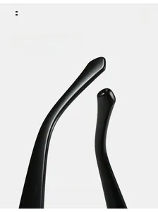 Detail of ergonomic curved black temples for comfortable wear on fashionable sunglasses