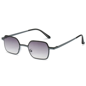 Square Sunglasses Vintage Metal Frame UV400 Protection Gradient Lens Fashion Retro Eyewear For Women Men