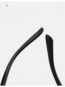 Dettaglio delle stanghette curve nere opache progettate per un comfort ergonomico