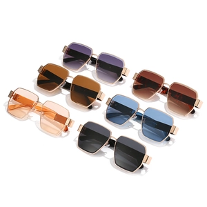 Fashionable oversized square sunglasses with gold metal frames in six gradient colors