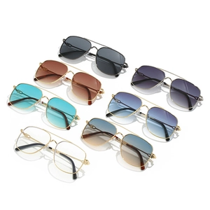 Multiple stylish double-bridge aviator metal sunglasses with gradient and clear lenses