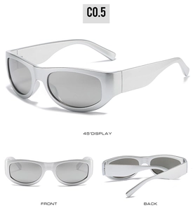 Drei Ansichten der silbernen rechteckigen Sportsonnenbrille mit grauen Gläsern, Stil C0.5