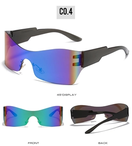 Vue sous trois angles de lunettes de soleil de sport oversize avec verres dégradés colorés