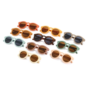 Vintage round frame sunglasses in 10 diverse colors with UV protection lenses for travel