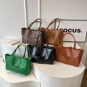 Women Woven PU Leather Tote Bag Large Capacity Underarm Shoulder Bag Chic Minimalist Handbag For Daily Work Commute