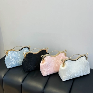 Vintage Floral Jacquard Evening Bag Metal Frame Handbag For Women Retro Elegant Shell Purse With Chain Strap