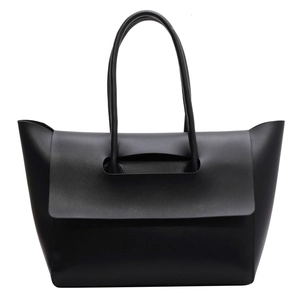 Minimalist black leather tote bag for women with a vintage shoulder strap and large capacity