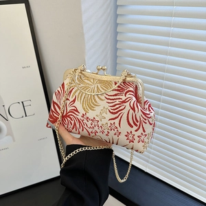 French style floral embroidery handbag with gold metal clasp and chain strap
