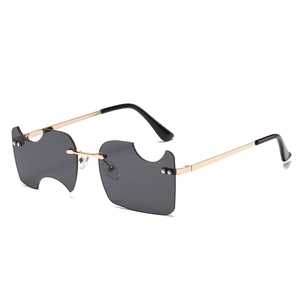 Lunettes de Soleil Irrégulières sans Monture Femmes Hommes Hip Hop Style de Rue Monture en Métal Verres Teintés UV400
