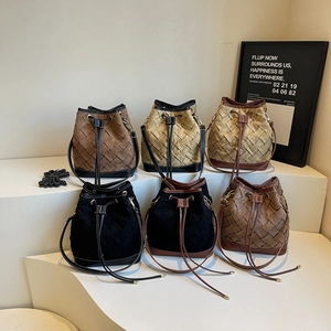 Woven Bucket Bag PU Leather Drawstring Shoulder Crossbody Purse Urban Simple Style Women Contrast Stitching Fashionable Handbag