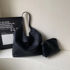 Retro black woven hobo tote bag with matching zipper pouch and large capacity