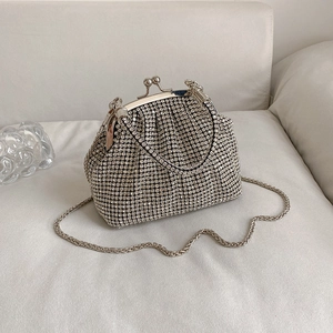 Borsa da sera francese argento con strass scintillanti e tracolla a catena rimovibile