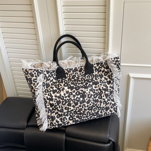 Women Large Capacity Tote Bag Leopard Print With White Tassel Fringe Bohemian Casual Commuter Handbag Fashion