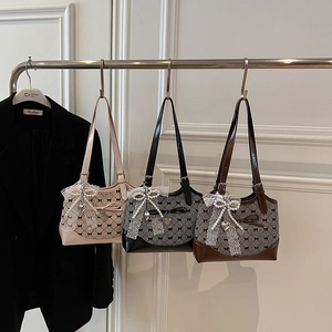 Sac À Main Vintage Écossais En Cuir PU Tissu Coutures Nœud Imprimé Sac Sous L'aisselle Avec Pendentif Dentelle Künstliche Perle Coeur