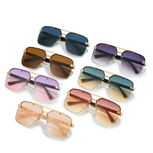 Fashion oversized rimless sunglasses with colorful gradient lenses and gold double bridge
