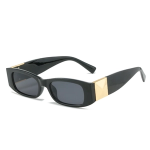 Retro Rectangular Sunglasses PC Frame UV400 Fashion Square Eyewear With Gold Metal Hinge For Men Women Outdoor Travel