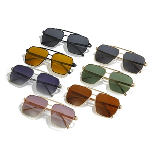Classic double-bridge oversized polarized sunglasses with varied color metal frames