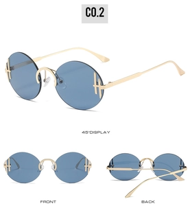 Vue sous trois angles de lunettes de soleil rondes avec détails en métal doré