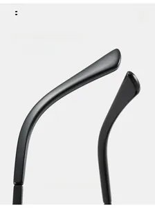 Detail of curved ergonomic temple tips for black sunglasses ensuring comfortable fit
