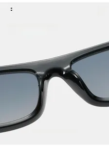 Detail of comfortable integrated nose pads on black retro square sunglasses frame