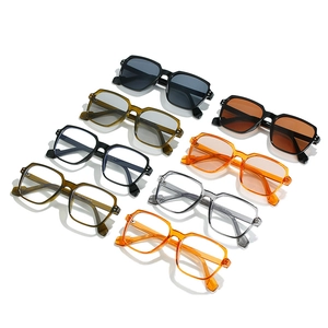 Large square frame sunglasses in multiple colors with UV400 resin lenses and CE markings