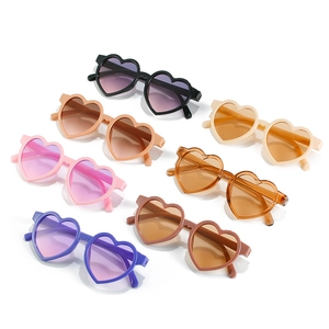 Cute heart-shaped UV protection kids sunglasses in multiple colors for party and travel