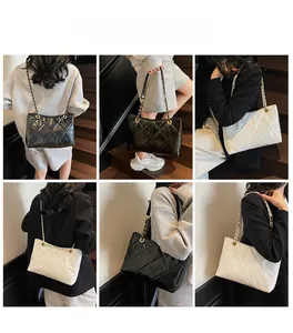 Borsa tote trapuntata con catena che mostra diversi stili di vestibilità sui modelli