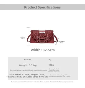 Tableau des tailles détaillé du sac en PU bordeaux avec plis et dimensions précises