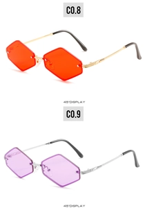Vue détaillée à 45 degrés de lunettes de soleil hexagonales sans monture orange et violettes